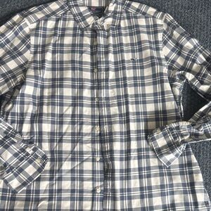 Vineyard Vines Men's Navy and White Plaid Shirt
